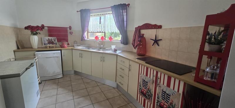 4 Bedroom Property for Sale in Glentana Western Cape